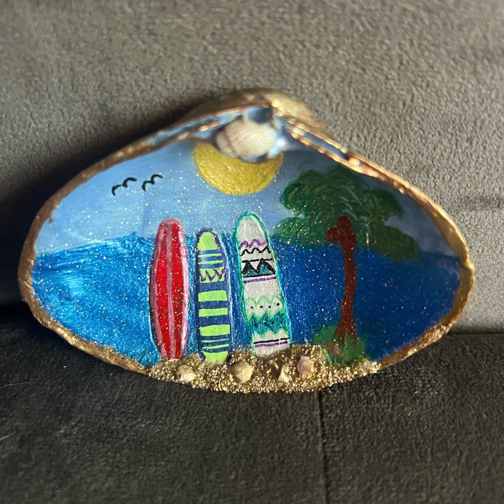 Hand-Painted Seashell with Surfboard Design